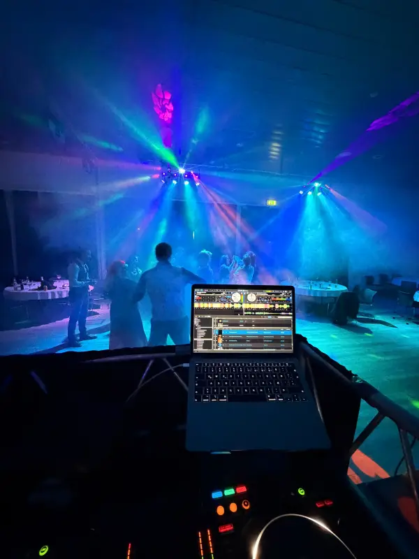 DJ BJÄRNI - tónlistarþjónusta í Reykjavík (1)